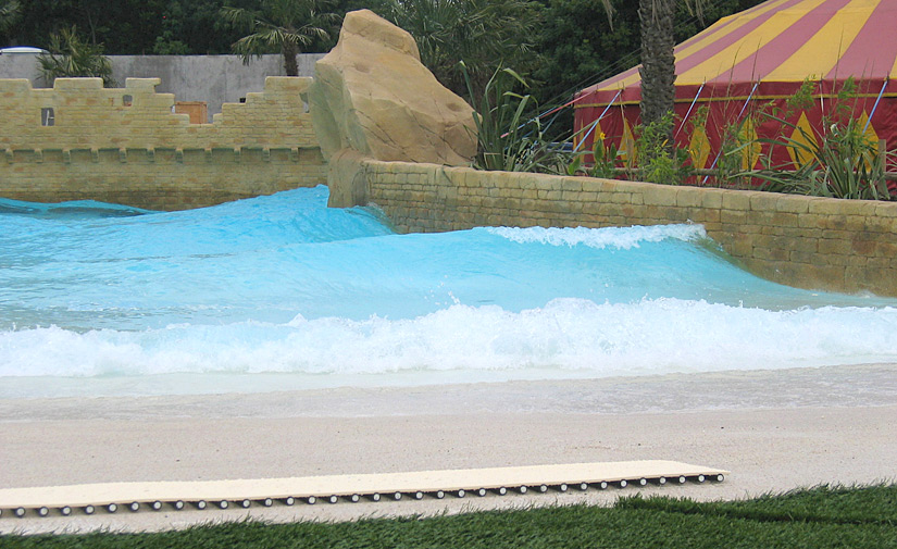 swimming pools with wave machines
